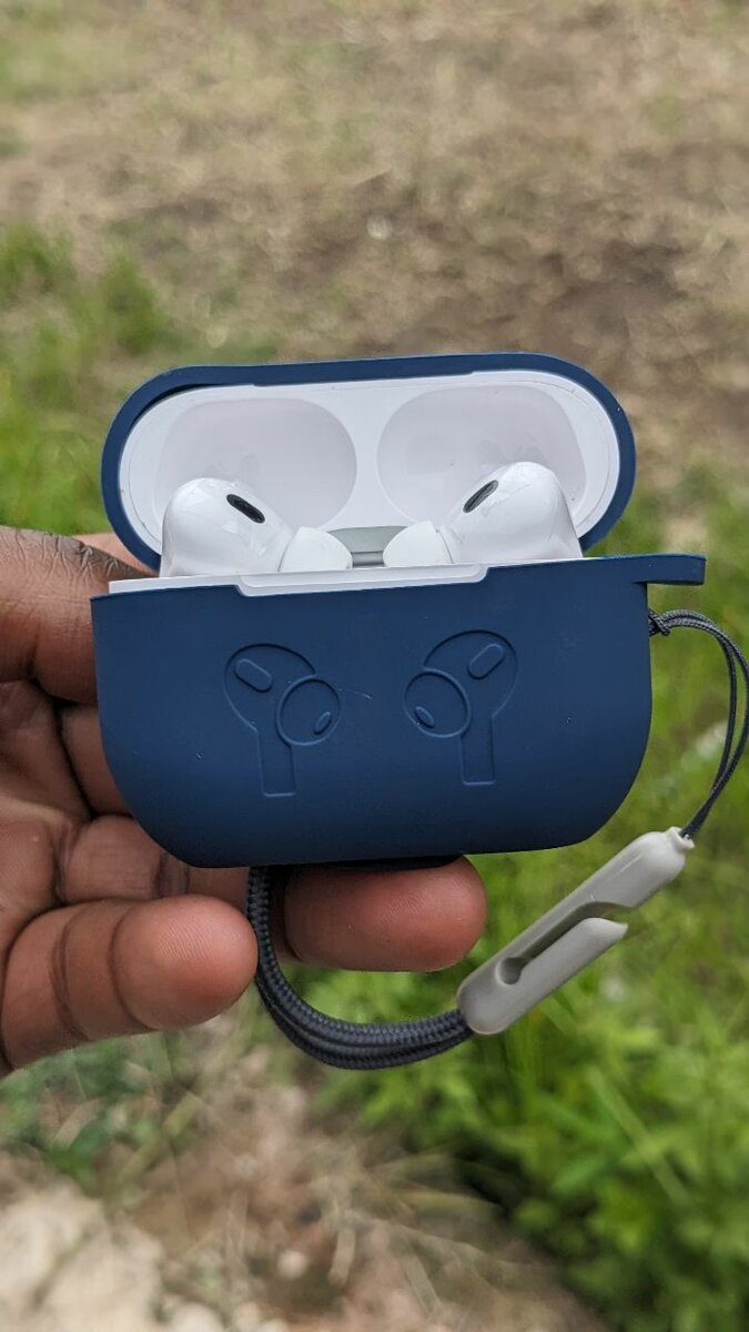 high quality earpods with long playing hours
