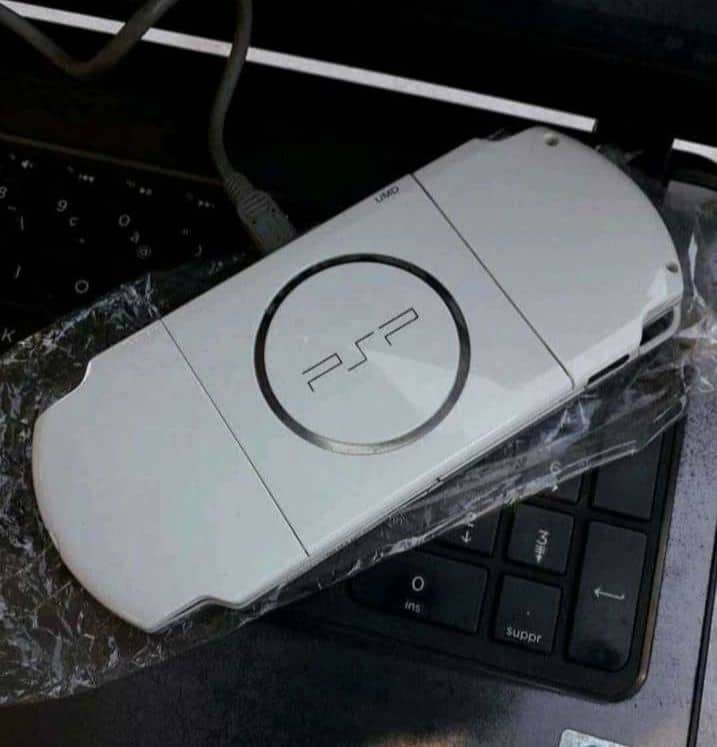 PSP Console Portable Blanc