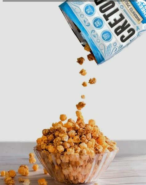 Popcorn mix cheddar caramel