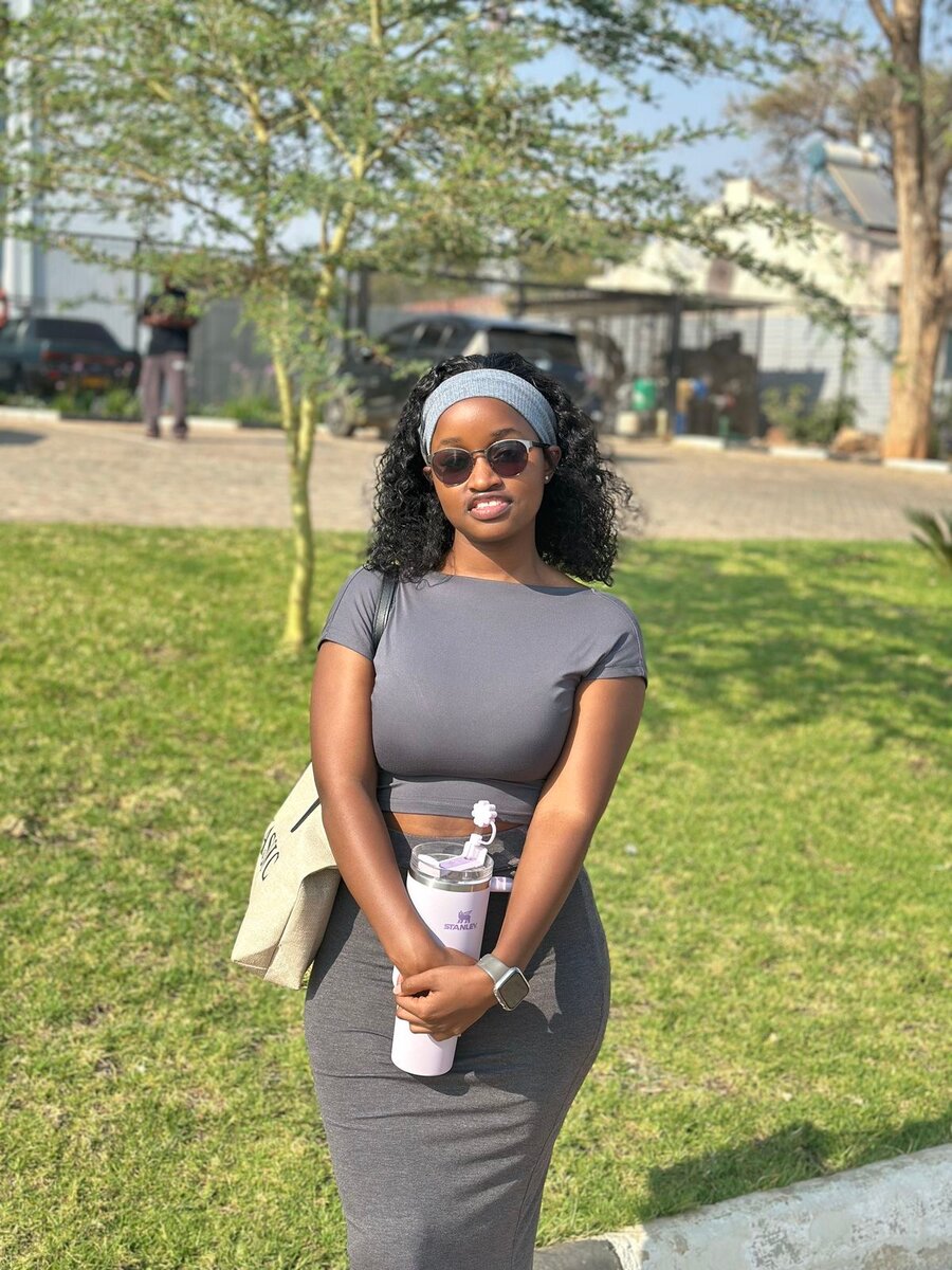 Robe Maxi Grise Élégante