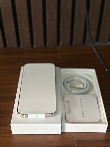 iPhone 14 Blanc 128 Go