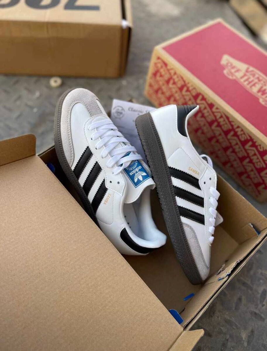 Adidas sambas