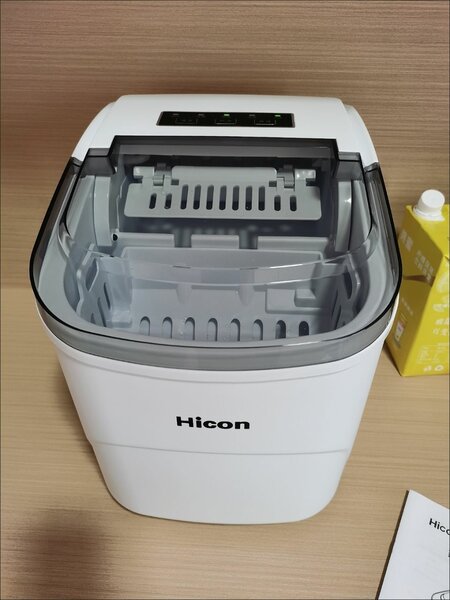 Mini machine à glaçons Hicon