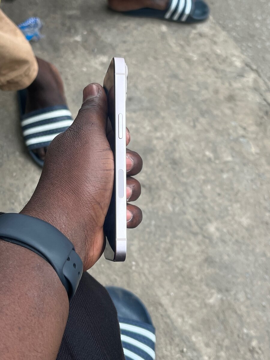 IPHONE 13 Simple 64G