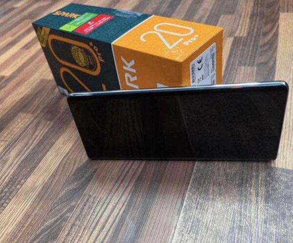 Smartphone Tecno Spark 20 Pro