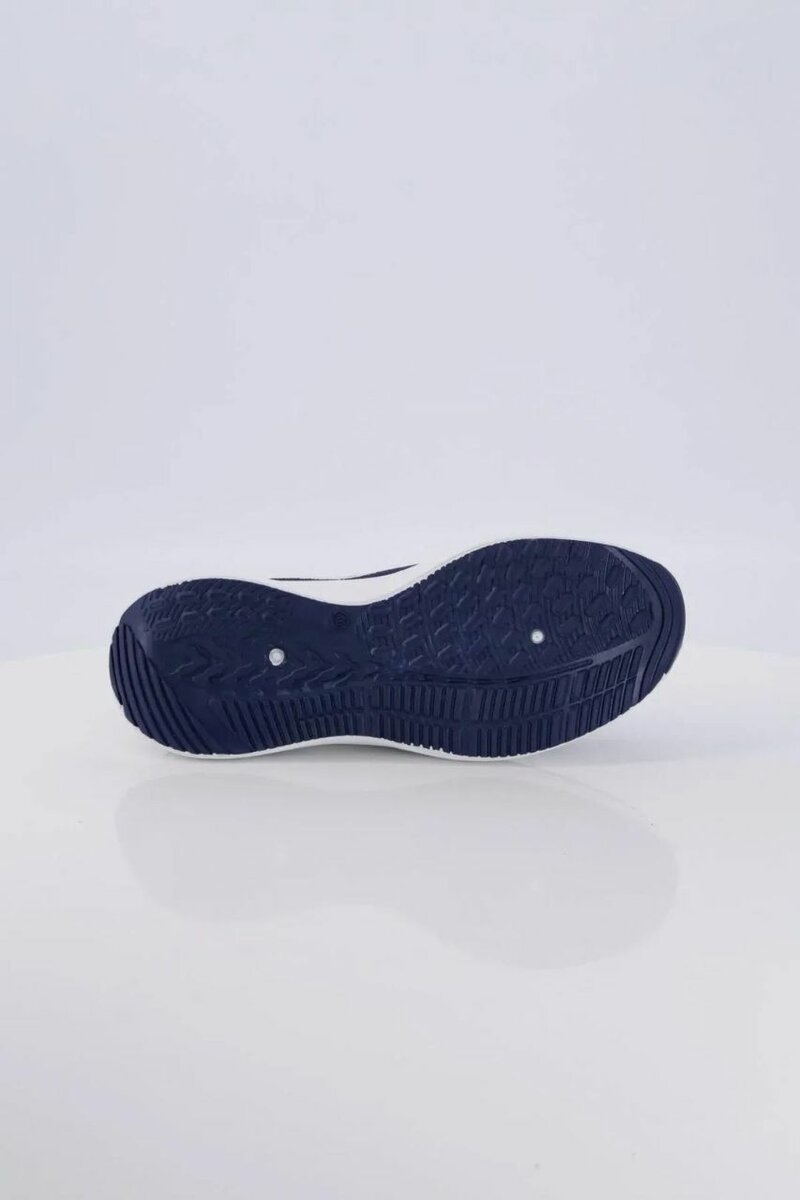 Branded Men's casual sneakers