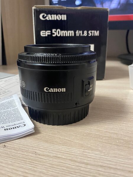 ОбъективCanon EF50mm f/1.8 STM
