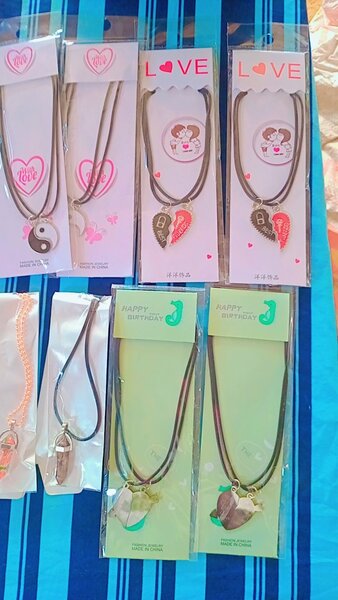 Chaîne d'amitié et collier