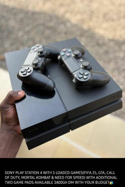 Sony play station 4 with 4 games loaded