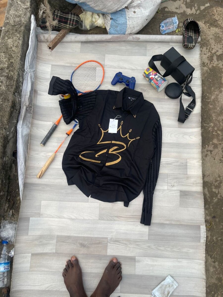 Chemise élégante avec couronne