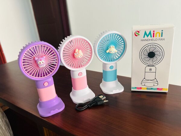 Mini portable fans