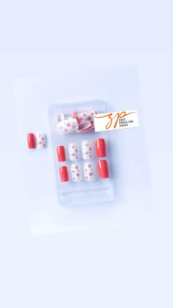 PRESS ON NAILS