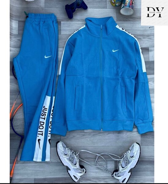 Ensemble de survêtement Nike