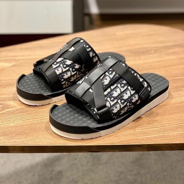 Slide sandals