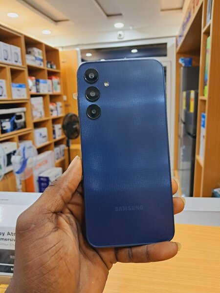 Beautiful blue Samsung galaxy A25 256gb
