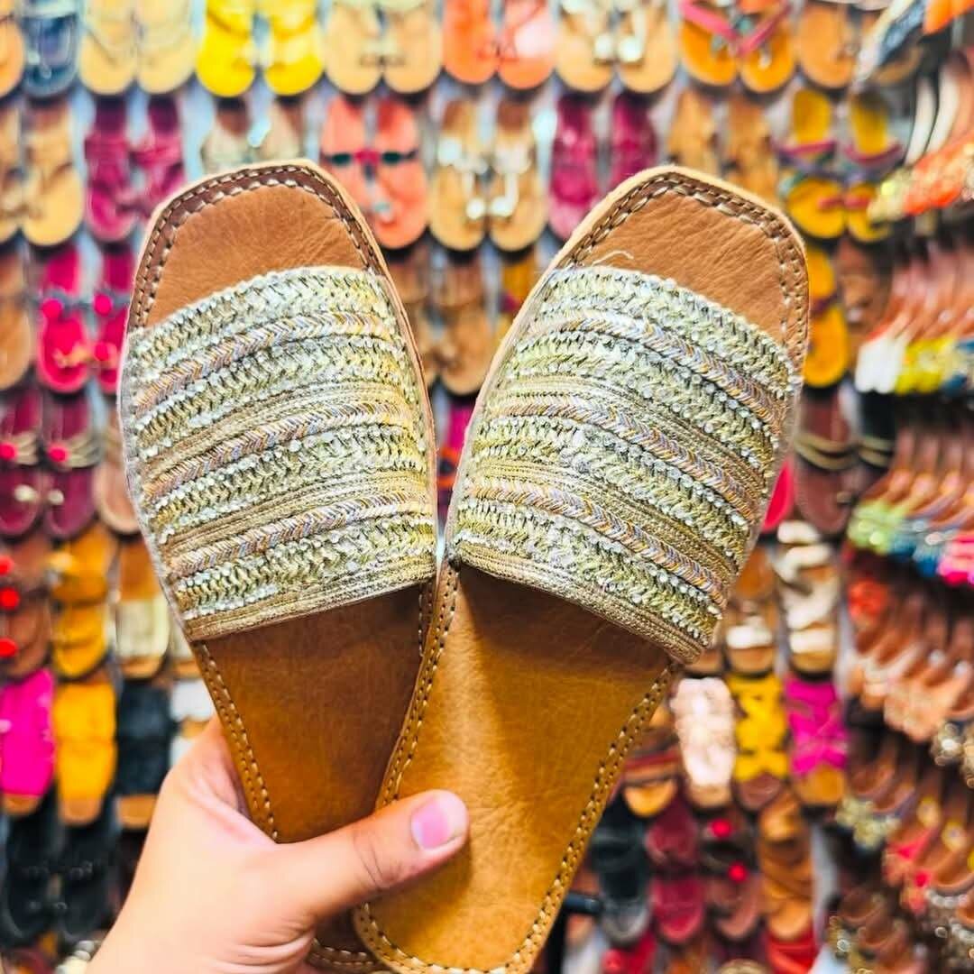 Ladies wedding slides