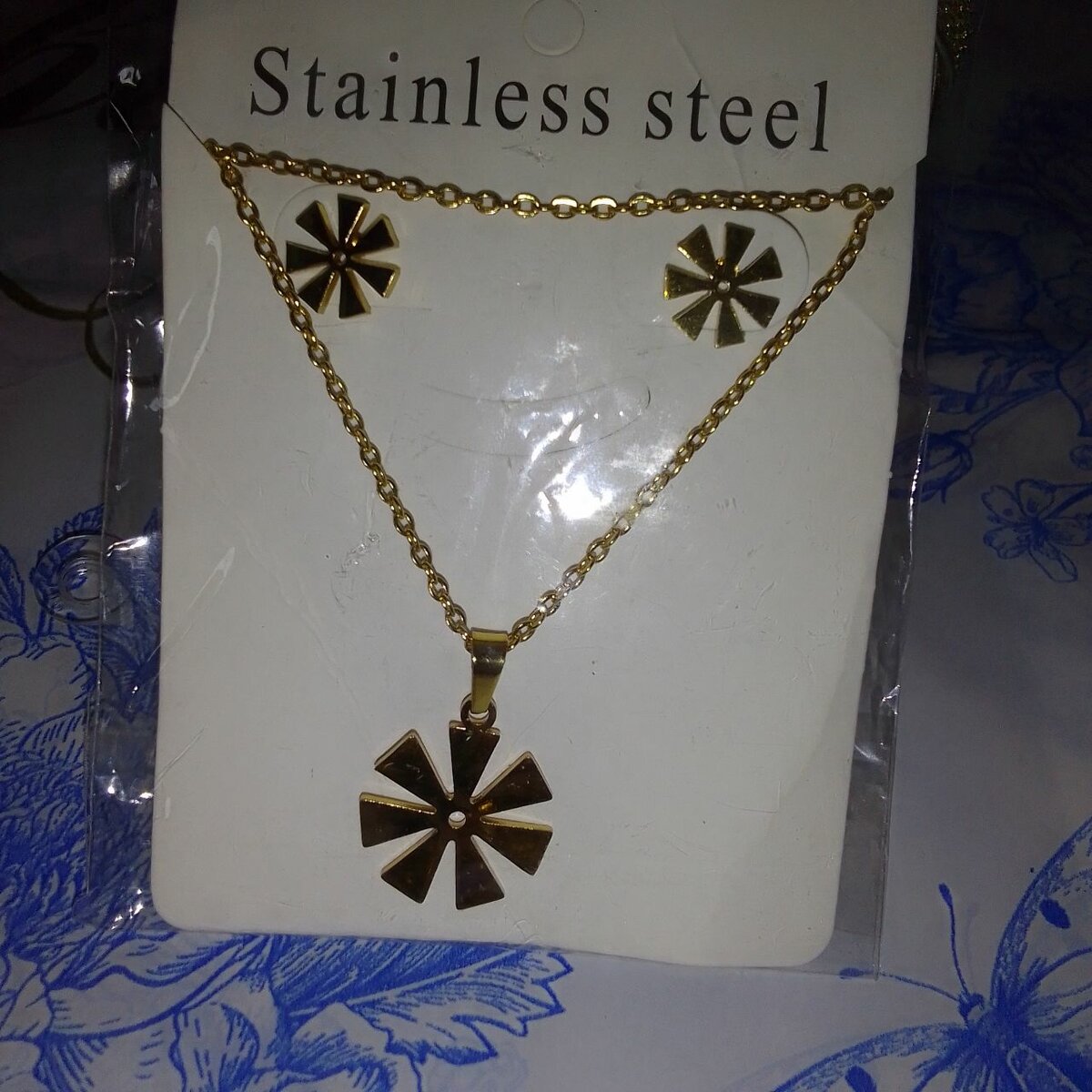 Ensemble chaîne+clou d'oreille