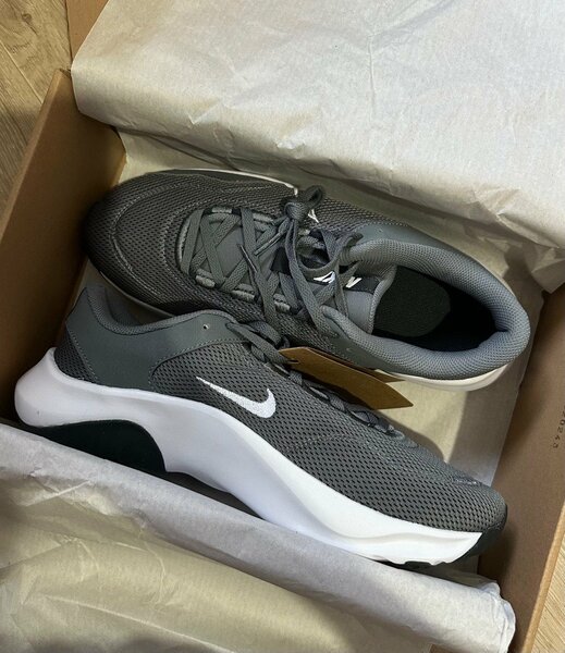 nike legend essential 3