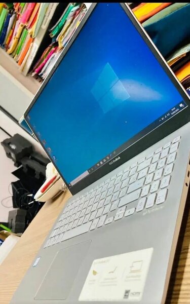 ASUS VivoBook Ultrabook 15"