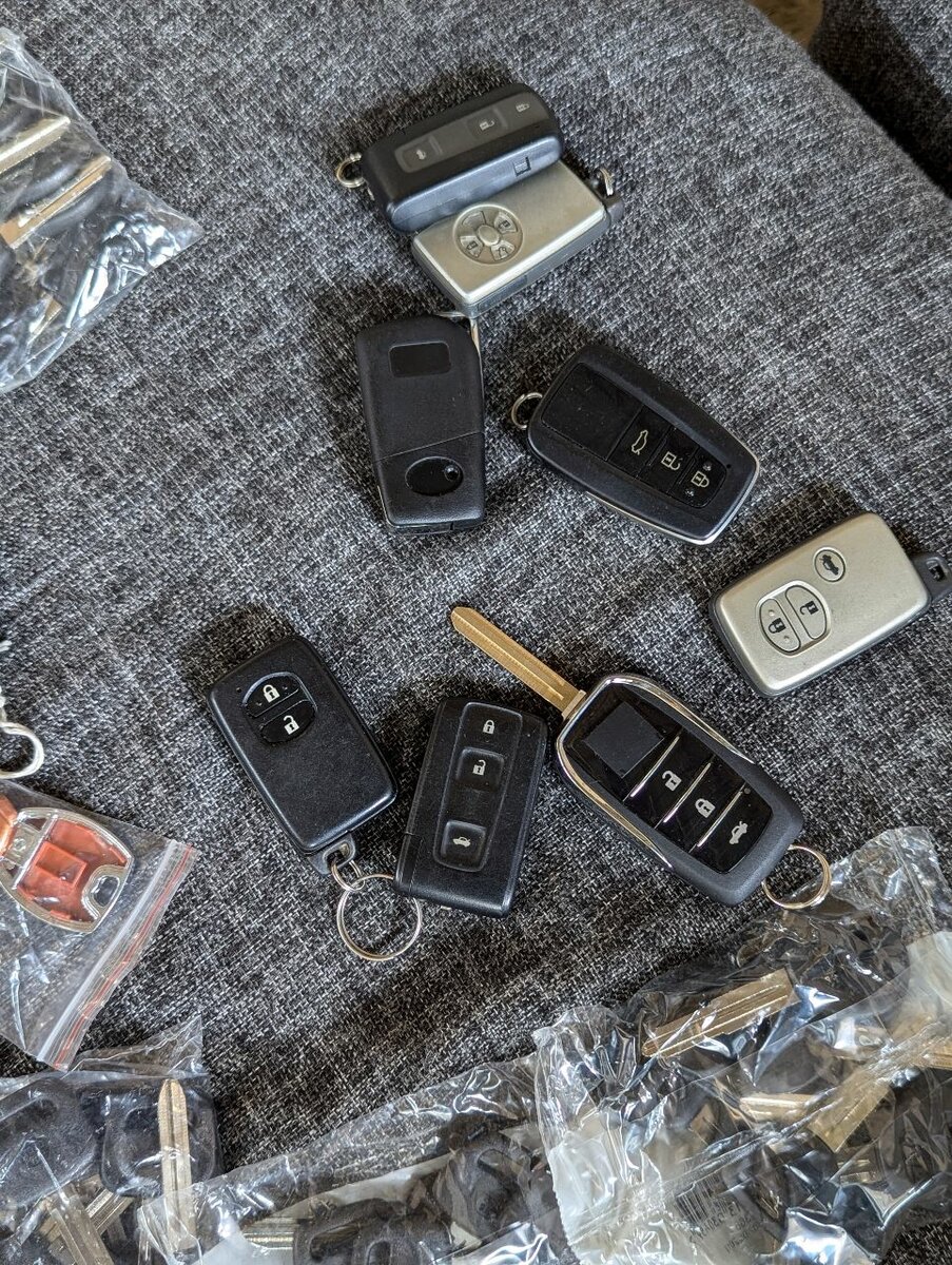 Key Cutting and Key Programming