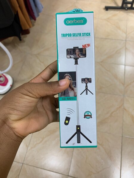 Tripod selfie stick