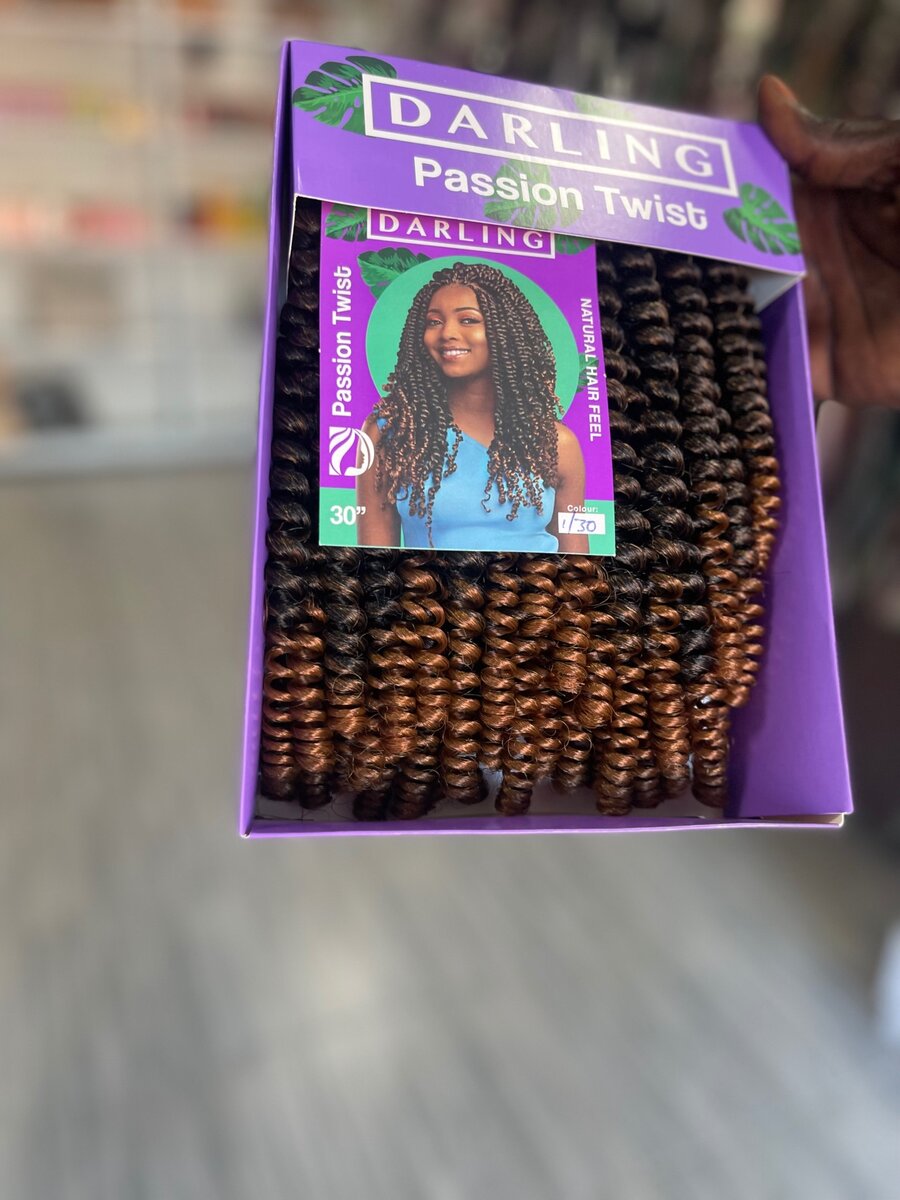 Passion Twist (short)