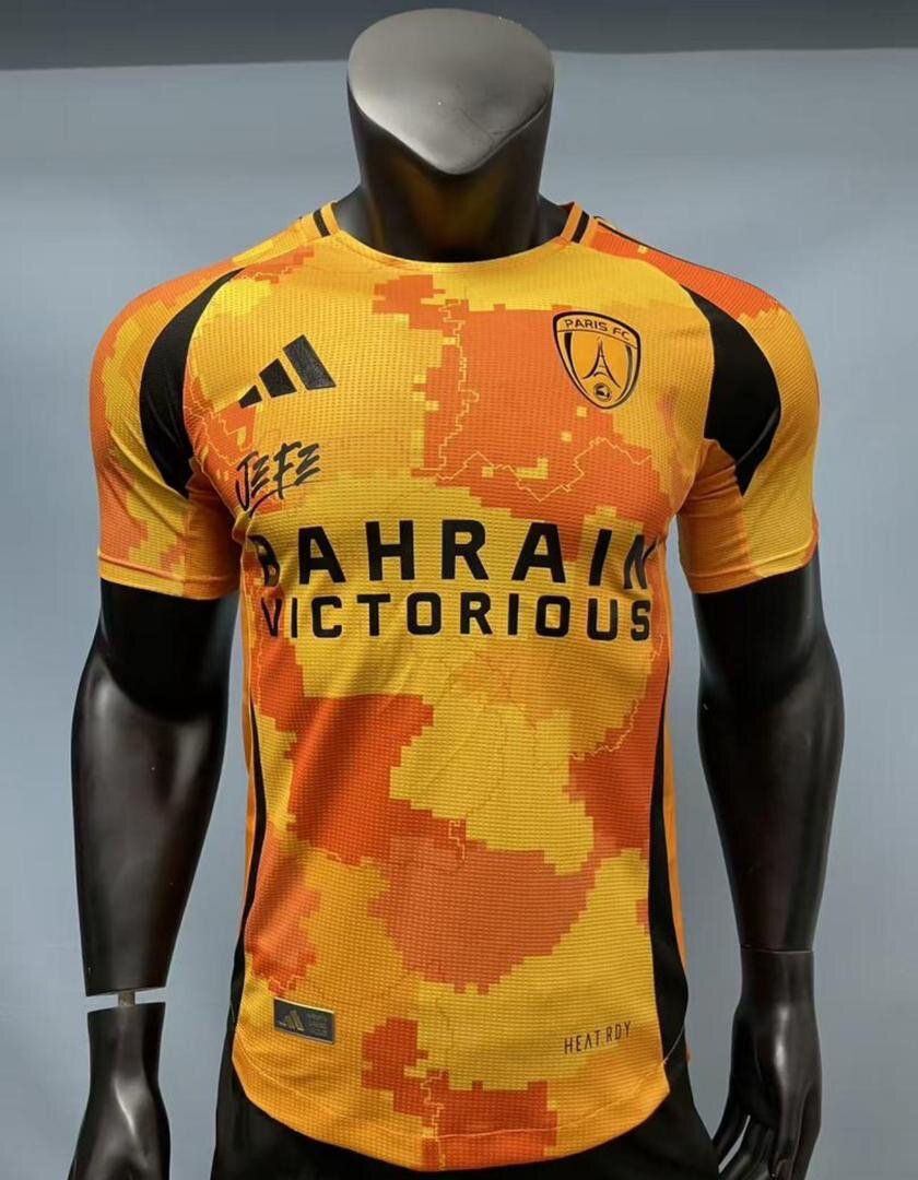 Maillot de football coloré