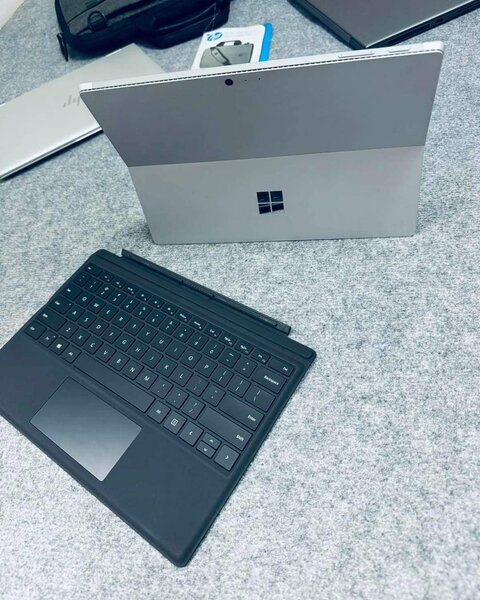Microsoft Surface Pro 5