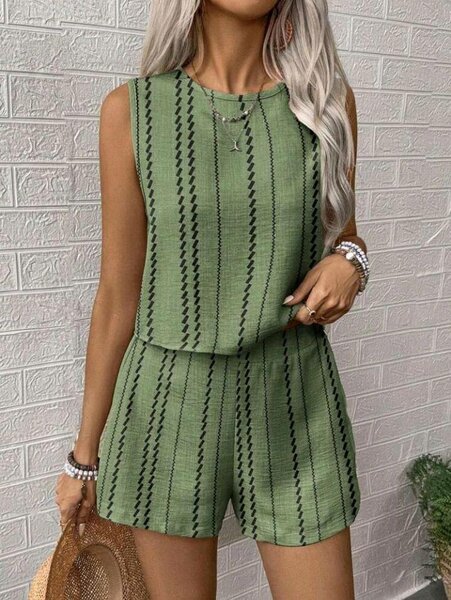 Combi-short vert à rayures chic