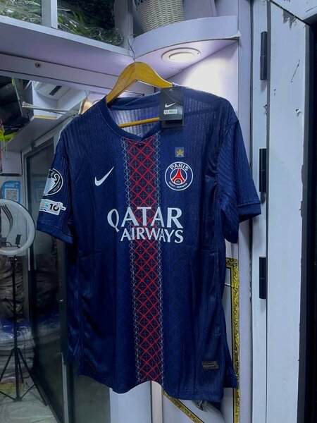 Maillots de club et pays