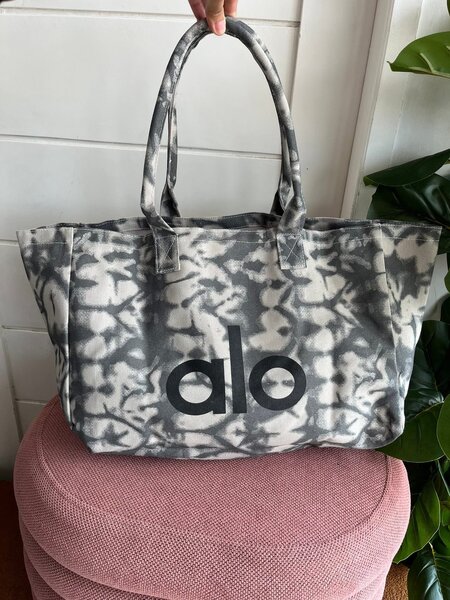 Sac fourre-tout élégant