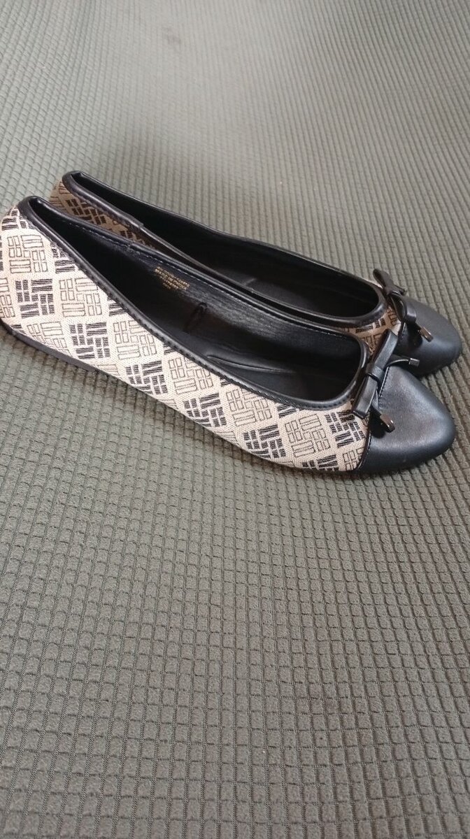 Ballerines élégantes motifs géométriques