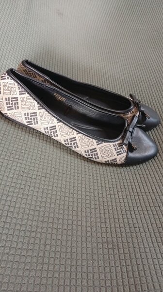 Ballerines élégantes motifs géométriques