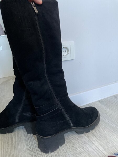 Замшевые зимние сапоги