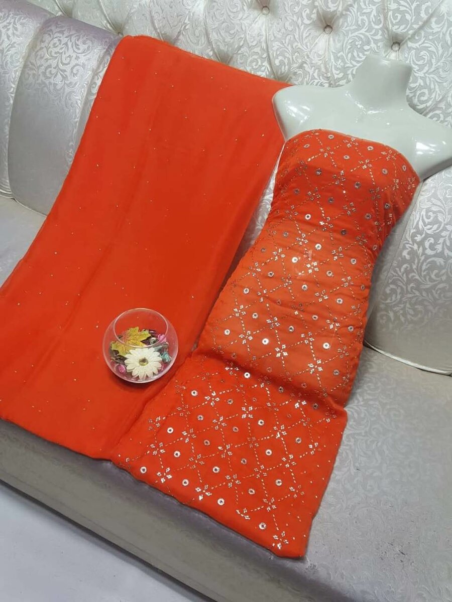 Ladies suit
