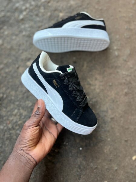 Baskets classiques en daim