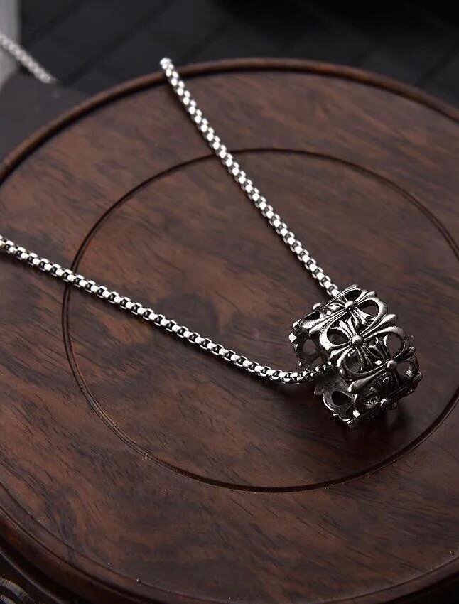 Mens necklace