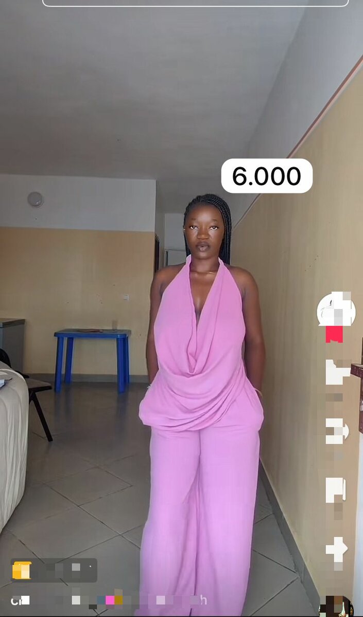 Combinaison rose élégante