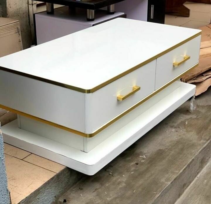 Table basse moderne blanche