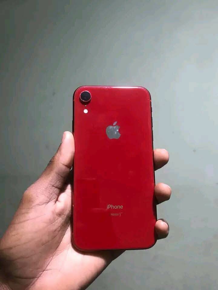iPhone XR Rouge