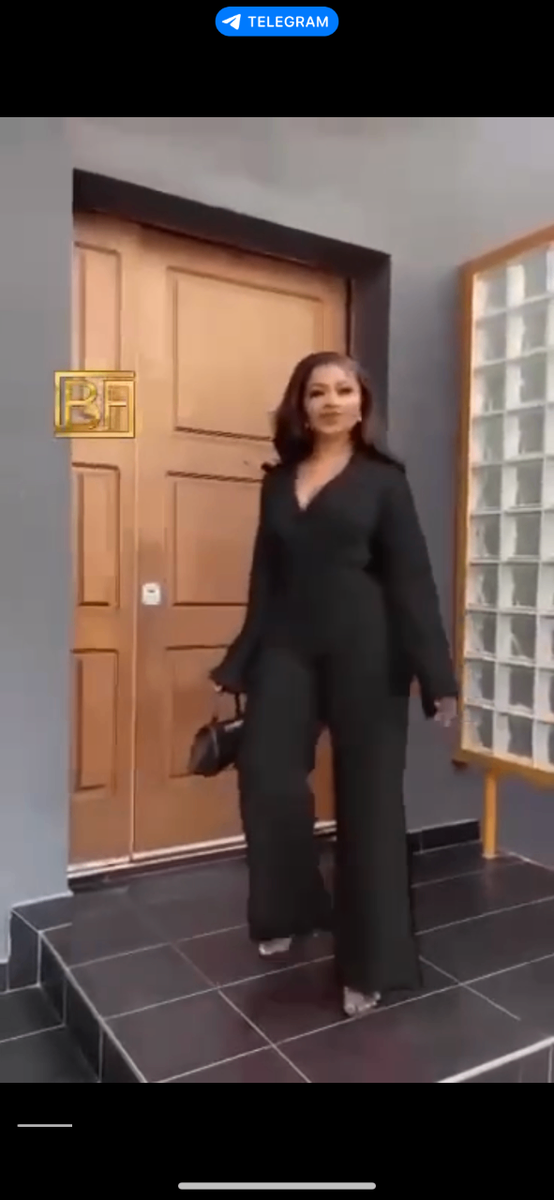 Chics ensembles disponibles en deux couleurs en gros bas