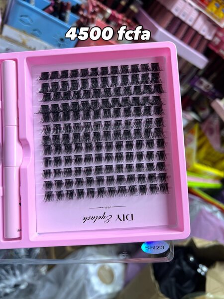 DIY Fake Eyelash Kit