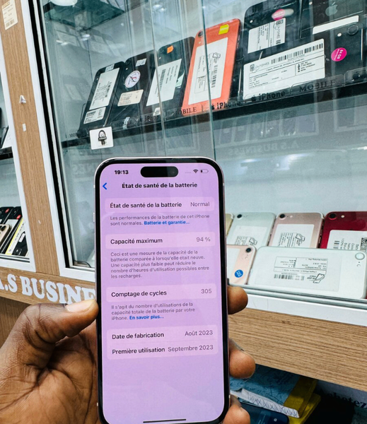 iPhone 15 Rose - 128 Go