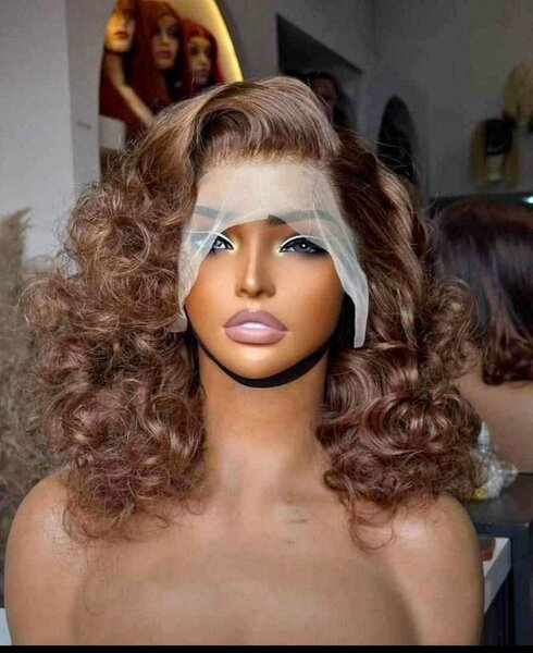 Perruque bouncy en noir lg 16