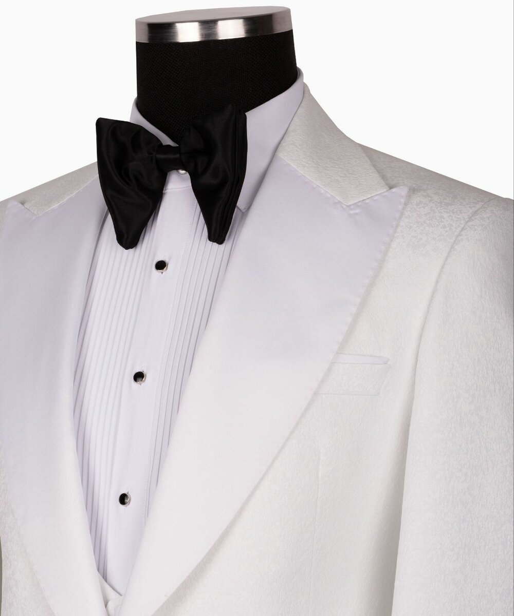 Luxury Off-white Wedding Tuxedo