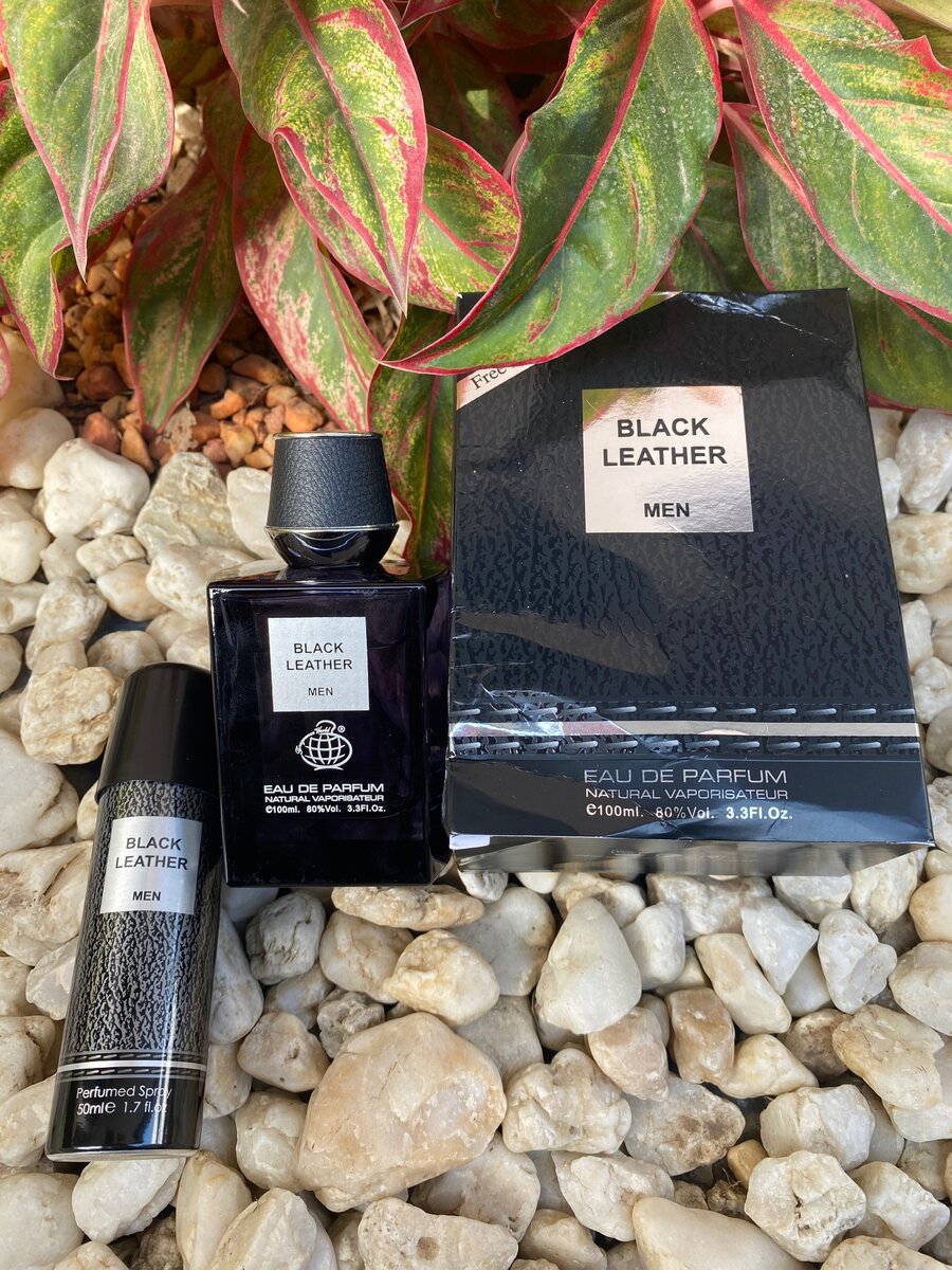 Parfum black leather men