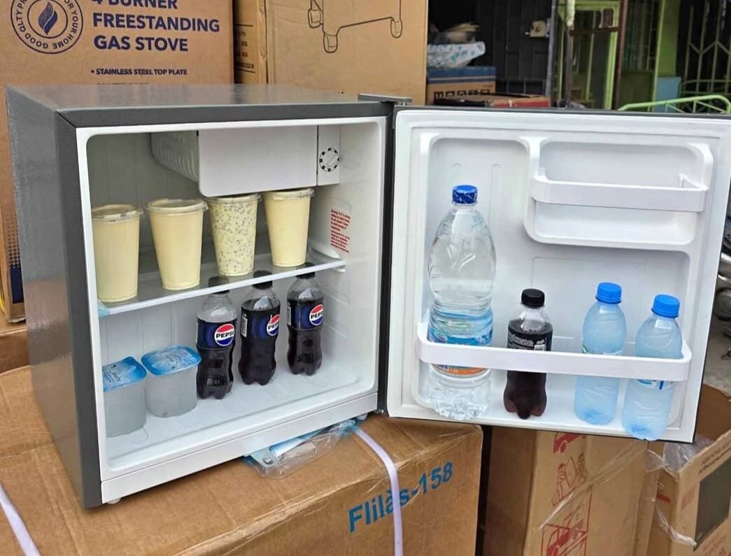 Mini réfrigérateur compact