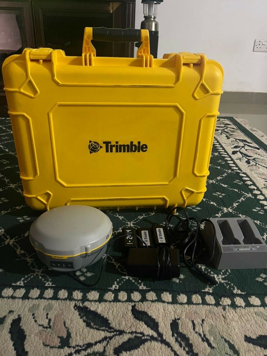 Trimble R8 model 3