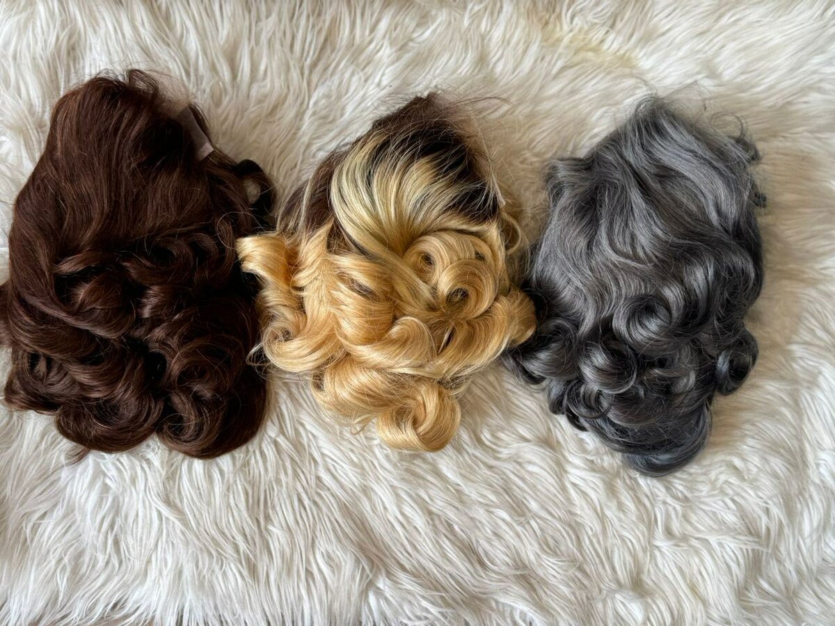 Perruque Bouclée Chic