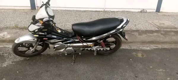 Moto de sport élégante